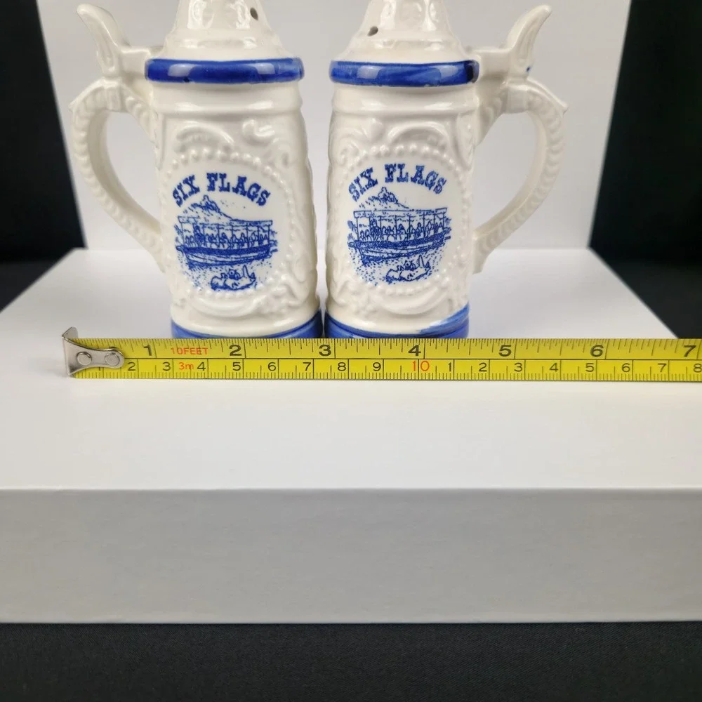 Vintage Six Flags Salt and Pepper Shakers Beer‎ Stein Japan Blue White Ceramic